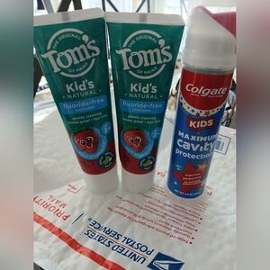Toms Kids Natural Fluoride-Free Toothpaste - Blue and White